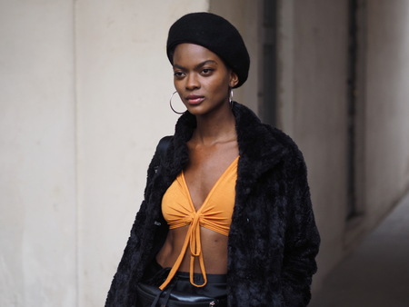 MILAN - FEBRUARY 22, 2018: Fashionable woman posing for photographers in "Corso Magenta" 24 before EMILIO PUCCI fashion show, Milan Fashion Week Woman fall / winter 2018/19 in Milan, Italy.のeditorial素材