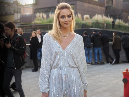 MILAN, Italy: February 20, 2019: Fashion blogger Chiara Ferragni street style outfit before Alberta Ferretti fashion show during Milan fashion week Fall / winter 2019/2020のeditorial素材