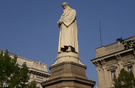 LEONARDO DA VINCI's sculpture in Piazza della Scala, Milan, Lombardy, Italy.のeditorial素材