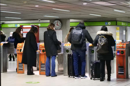 Travelers at Porta Garibadi Milano station must have a Green pass for long-distance journeys