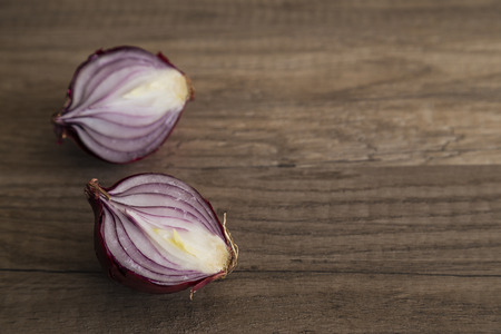 Sliced red onion halvesの写真素材