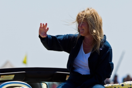 SANTA ROSA, CA - AUG 20: Vicky Benzing is waving to spectators after demonstration of high performance aerobatics during the Wings Over Wine Country Air Show, on August 20, 2011, Charles M. Schulz - Sonoma County Airport, Santa Rosa, CA.のeditorial素材