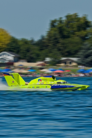 TRI-CITIES, WA - JULY 29: JW Myers pilots the U-11 Unlimited Racing Group hydroplane at the Lamb Weston Columbia Cup July 29, 2012 on the Columbia River in Tri-Cities, WA.のeditorial素材
