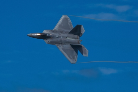 SAN FRANCISCO, CA - OCTOBER 5:  USAF F-22 Raptor aircraft demonstration during Fleet Week in San Francisco, CA on October 5, 2012のeditorial素材