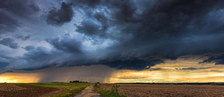 Thunder storm with shelf cloud, summer, Lithuaniaの写真素材