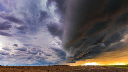 Thunder storm with shelf cloud, summer, Lithuaniaの写真素材