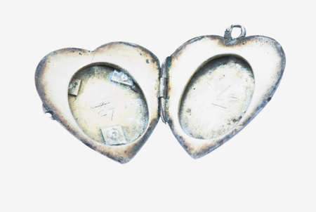 accessories, background, , beauty, celebration, chains, color,   fashion, females, , gifts, gold, golden, heart, isolated, jewellery, jewelry, jewels,  love, macro, metal, necklaces,  object,   romance, shape, shiny, silver, trinkets, valentine, wealthy,の写真素材