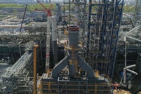 Construction of a petrochemical plant, installation of technological equipmentの写真素材