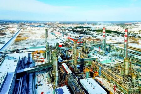 Oil refinery and petrochemical plant in winter.の写真素材