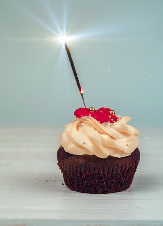Birthday cupcake. Cupcakes for Valentine's Day. Love cupcakes with heart.の写真素材