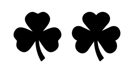 Clover icon vector illustration. clover sign and symbol. four leaf clover icon.のイラスト素材