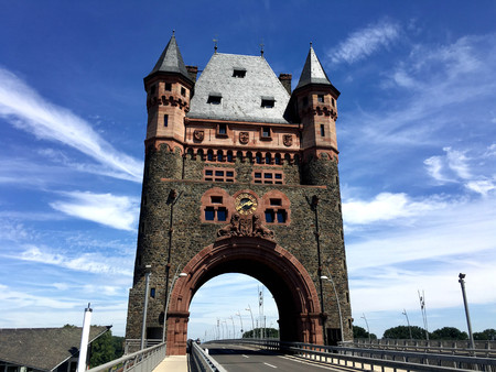 Nibelungen bridge in Worms Germany Nibelungenbr CKE in Nibelungenstadt.のeditorial素材