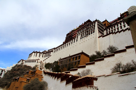 the panoramic of the Potala Palaceのeditorial素材