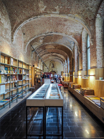 Inhabitants visiting the soon to be opened Predikherenklooster in Mechelen, which will house the new library, a restaurant and classrooms. Belgiumのeditorial素材