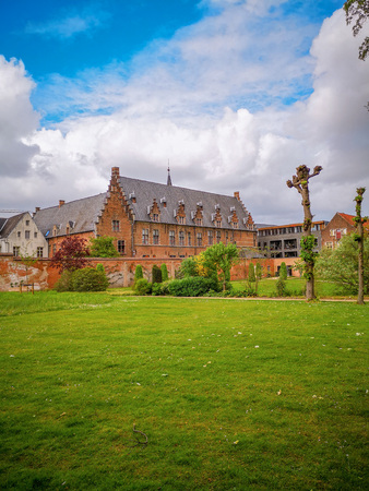 April 2019 - Mechelen, Belgium: The recently opened garden of the archiepiscopal palace in the city center, adjacent to the royal manufacturer De Witのeditorial素材