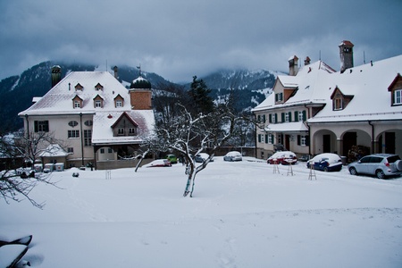 the old homestead in alpine valleyの写真素材