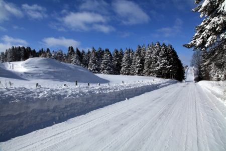 Cold and beautiful winter morning on a small county road located in Quebec, Canada の写真素材
