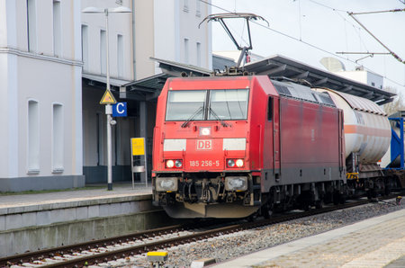 Soest, Germany - December 28, 2017: Freight train Deutsche Bahn at the railway station.のeditorial素材