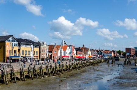 Husum, Germany - August 30, 2021: Husum harbor (Husumer Hafen) at low tide.のeditorial素材