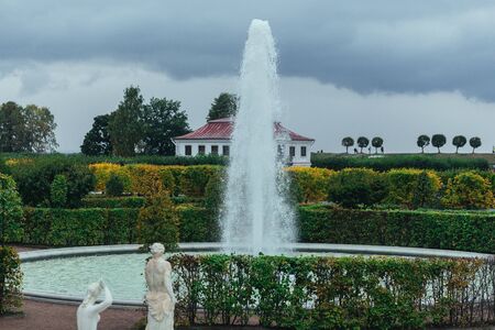 Saint Petersburg, Russia - 18 September 2015 - The Gold Mountain cascade fountaine in park of the Marli, Peterhofのeditorial素材