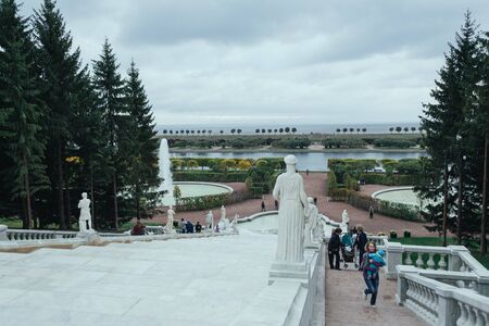 Saint Petersburg, Russia - 18 September 2015 - The Gold Mountain cascade fountaine in park of the Marli, Peterhofのeditorial素材