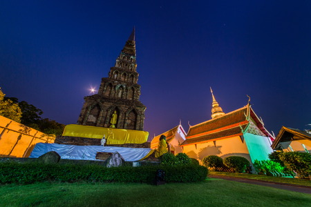 Wat Phra That Hariphunchai in twilight time,lamphun,thailand.の写真素材