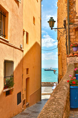 Antibes, Alpes-Maritimes, France - June 16, 2014: picturesque streets of the old townのeditorial素材