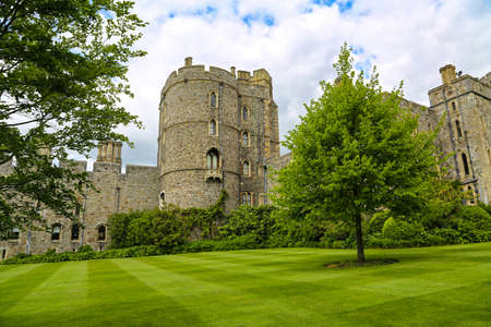 Windsor, Great Britain -May 25, 2016: Windsor Castle, King Henry III Tower at Windsor Castle on a spring day.のeditorial素材