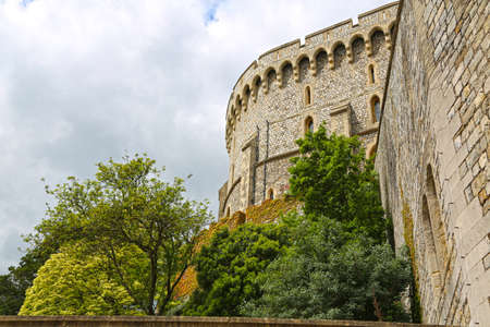 Windsor, Great Britain -May 25, 2016: Windsor Castle, Round Tower at Windsor Castle on a spring day.のeditorial素材