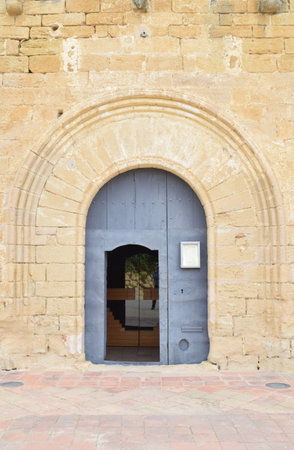 Iglesia Romanica San Esteban de Peratallada Gerona Spainの写真素材