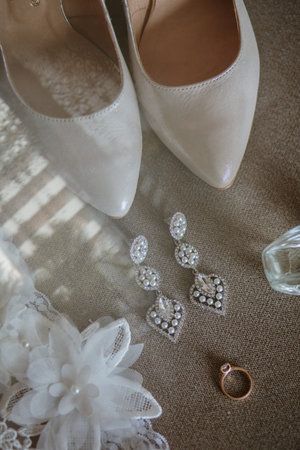 diamond on the wedding ring and ticks