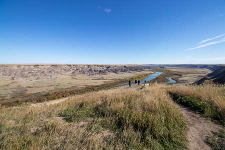 Tourists at Orkney Viewpoint on the Dinosaur Trail in Drumheller, Alberta, Canadaのeditorial素材