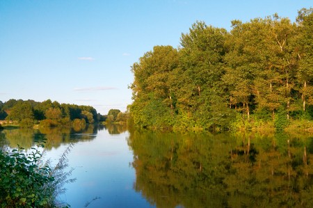 Wonderful view of autumnal lake.の写真素材