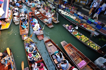 Damonen Saduak floating market, Thailandのeditorial素材