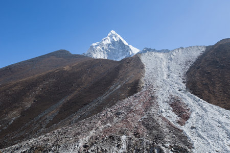 mountain landscape on the way to everest base camp. sagarmatha national park. nepal
