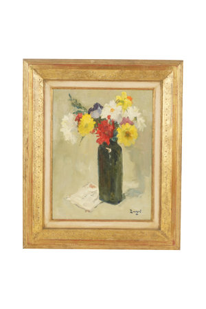 Vase with a bouquet of flowers on a white background.の写真素材