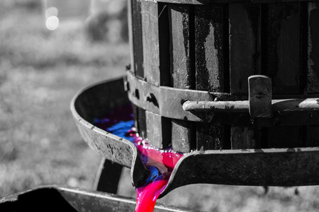 Wort output from the pressの写真素材