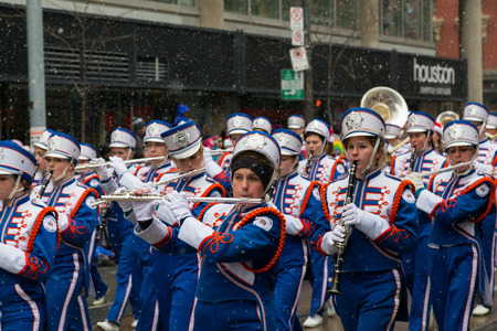 TORONTO, CANADA - 16TH NOVEMBER 2014: Participants taking part in the Santa Claus Parade in Torontoのeditorial素材