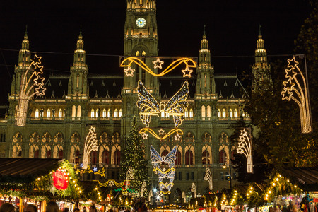 VIENNA, AUSTRIA - 17TH NOVEMBER 2015: Stalls at the Christmas Market at Rathaus in Vienna at Christmasのeditorial素材