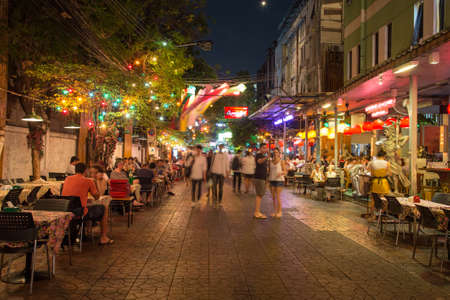 BANGKOK, THAILAND - 16TH MARCH 2017: Restaurants and nightlife in Bangkok along Ram Buttri (street) near Khao san road. Lots of people can be seen.のeditorial素材