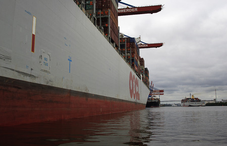 Hamburg, Germany - May 14, 2015: OOCL cargo vessel at Container Terminal Altenwerderのeditorial素材