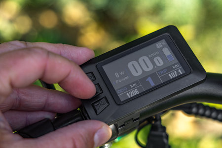 Electric bike odometer, electric bike engine start, electric bike failure