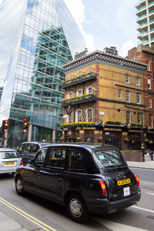 Hackney Carriage in London City Centerのeditorial素材