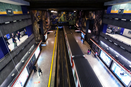 SANTIAGO DE CHILE, CHILE - October 24  Subway station, train arrives to the underground station in the center of the city , October 24, 2013 in Santiago de Chile, Chile  のeditorial素材