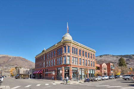 Aspen, USA - November 20, 2016: Elks Building on South Galena Street. Aspen is one of the world's most famous ski resorts.のeditorial素材