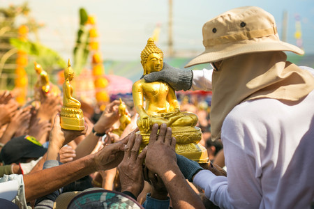 NAKHONSAWAN, THAILAND - January 22: Casting of the Buddha statue on January 22, 2017 in Nakhonsawan, Thailandのeditorial素材