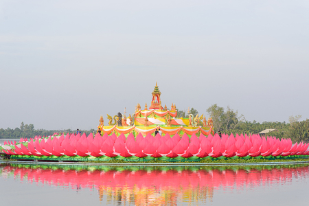 Big lotus for worship in wat chao-am thailandの写真素材