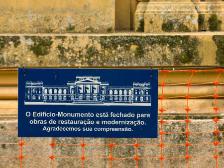 SAO PAULO, BRAZIL - JUL 05, 2018 - Information board about Ipiranga museum under repair - under construction - USP Paulista museumのeditorial素材