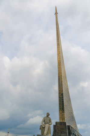Monument dedicated to the launch of the first Earth satellite by the Soviet Union. It is located near the Exhibition of Achievements of the National Economy.のeditorial素材