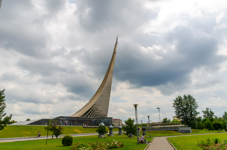 Monument dedicated to the launch of the first Earth satellite by the Soviet Union. It is located near the Exhibition of Achievements of the National Economy.のeditorial素材